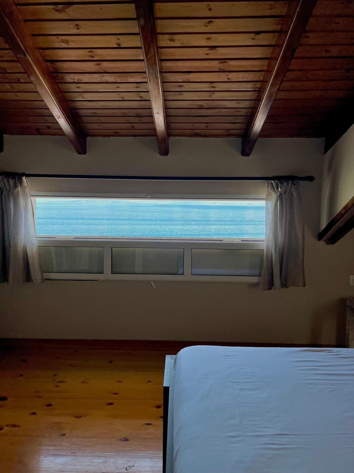 Kohyli Beachfront House Agia Pelagia Chlomou Exterior photo